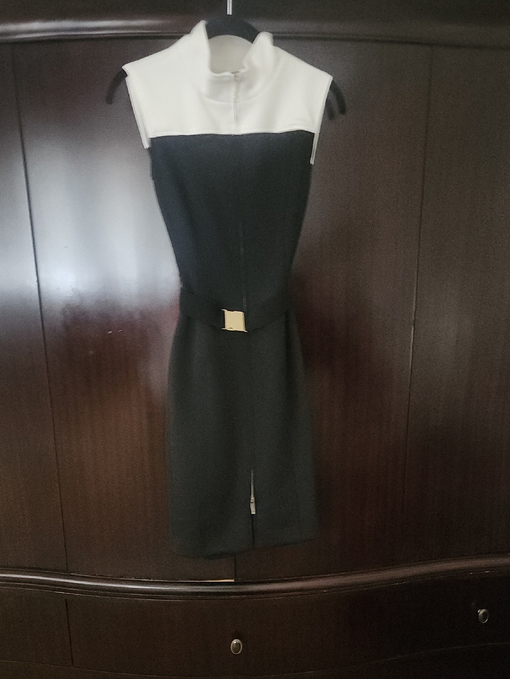 Tommy Hilfiger Black and White Sleeveless Midi Sheath Dress